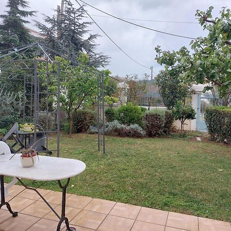 Dora'S Home With Garden Volos Luaran gambar