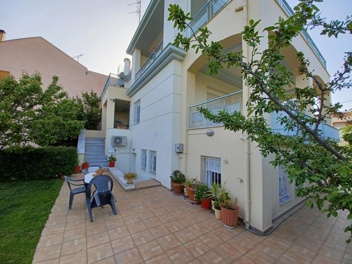 Dora'S Home With Garden Volos Luaran gambar